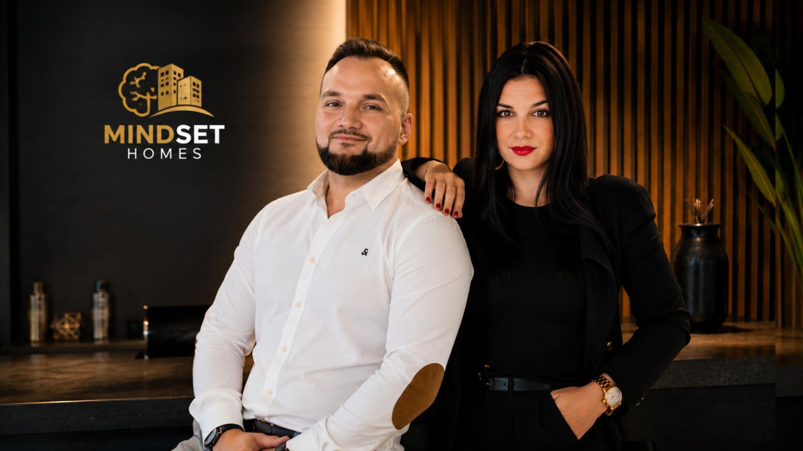 Sergio y Bea, fundadores de Mindset Homes